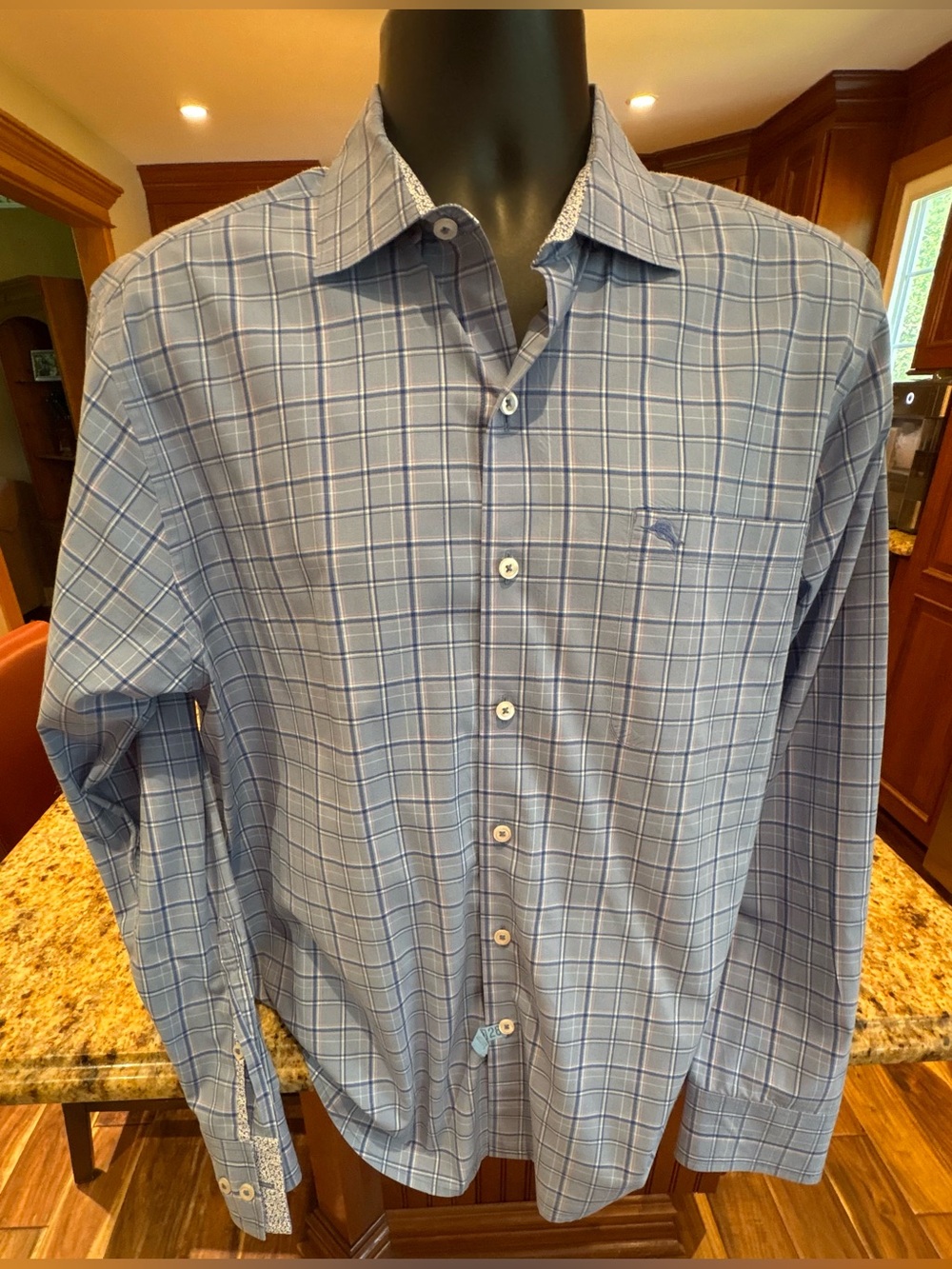 Tommy Bahama men’s “The Newport Coast” button front shirt. Sharp blue plaid. Med